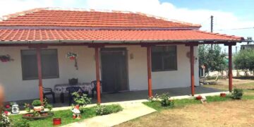 Συμπολίτης μας στην Καστοριά διαθέτει σπίτι για να φιλοξενήσει άτομα από τη Σαντορίνη