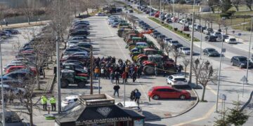 Συγκέντρωση Διαμαρτυρίας των Αγροτοκτηνοτρόφων της Καστοριάς – Στην Περιφέρεια τα τρακτέρ