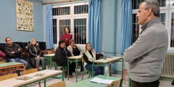 Η ανάπτυξη δεξιοτήτων των παιδιών και οι υγιείς σχέσεις, στο επίκεντρο ομιλίας στο σχολείο Ασβεστόπετρας