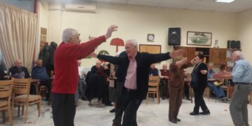 Γλέντησαν και διασκέδασαν με τη ψυχή τους τα μέλη του Α’ ΚΑΠΗ Πτολεμαΐδας! (ρεπορτάζ της Κούλας Πουλασιχίδου)