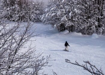 Βασιλίτσα: Στο χιονοδρομικό κέντρο με τις θεαματικές πίστες
