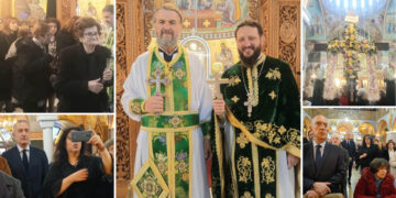 Λαμπρός ο εορτασμός της Κυριακής της Σταυροπροσκυνήσεως στον Ιερό Ναό Αγίου Στεφάνου Πτολεμαΐδας! (της Κούλας Πουλασιχίδου)