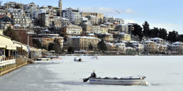 Ρεκόρ ζέστης το 2024: Η Καστοριά και η Βόρεια Ελλάδα στο έλεος της κλιματικής κρίσης