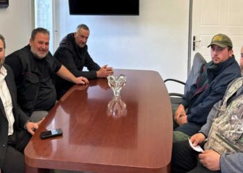 Η αναβάθμιση του έργου αγροτικής οδοποιίας στο επίκεντρο της συνάντησης του Β. Γιαννάκη με εκπροσώπους αγροτών