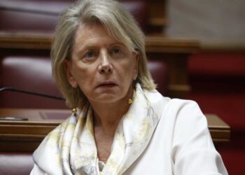 Και η Ακρίτα μετά τον Κοτζιά ψηφίζει για… πρωθυπουργό την Καρυστιανού