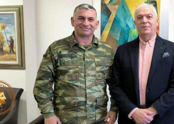 Εθιμοτυπική επίσκεψη του Διοικητή του Στρατοπέδου Παπαπέτρου, στον Δήμαρχο Αμυνταίου