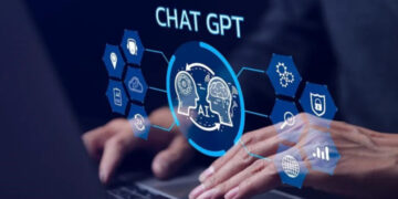 ChatGPT: Τι δεν πρέπει να μοιραστείτε ποτέ με τα chatbots