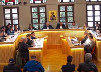 Δημοτικό Συμβούλιο Βοΐου: Χαμός με αφορμή τη ΔΕΥΑΒ – Σε μηνύσεις προχωράει ο Δήμαρχος