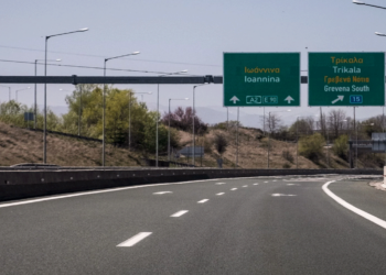 Γόνοι επιχειρηματιών και γιος μεγαλογιατρού είχαν «ναρκο-σούπερ μάρκετ» στη Γλυφάδα – Διακινούσαν ναρκωτικά σε… κουτάκια χυμού