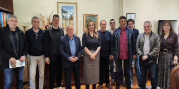 Η υποστελέχωση των υπηρεσιών και η μείωση του πληθυσμού στο επίκεντρο της συνάντησης Ε. Σώκου με τον Δήμαρχο Γρεβενών