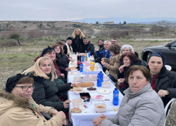 Με κέφι και παρά το κρύο τα Κούλουμα στην Υψηλή Γέφυρα Σερβίων (Φωτογραφίες)