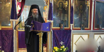 Κατανυκτικός Εσπερινός στις Πρέσπες – Για τη δύναμη της νηστείας και της προσευχής μίλησε Μητροπολίτης Ειρηναίος