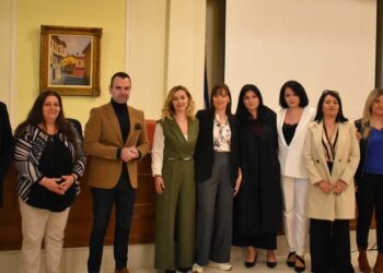 Ορκωμοσία δέκα νέων μόνιμων υπαλλήλων στον Δήμο Καστοριάς