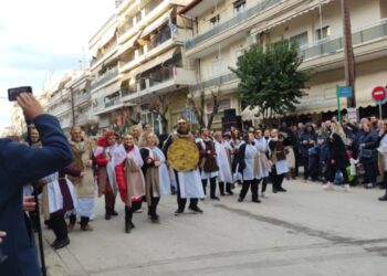 Δείτε ζωντανά τη μεγάλη αποκριάτικη παρέλαση της Πτολεμαΐδας