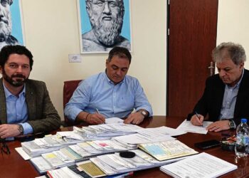 Βελτιώνεται ο δρόμος από Δρέπανο προς Άγιο Δημήτριο και Ακρινή και μπαίνουν πεζοδρόμια στο Πρωτοχώρι