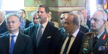 ΥΠΕΣ: Κινήθηκαν διαδικασίες για τον δήμαρχο που προσφώνησε «πρίγκιπα» τον Παύλο Ντε Γκρες