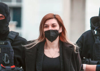 Ρούλα Πισπιρίγκου: Δις ισόβια για τους θανάτους Μαλένας και Ίριδας – Ομόφωνα ένοχη από το δικαστήριο