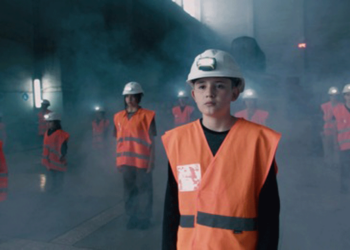 Προβολή ταινίας μικρού μήκους «ΜΑΜΑ ΔΕΗ» και εκπαιδευτικά σεμινάρια για την κοινοτική τέχνη το Σάββατο 5/4 στην Πτολεμαΐδα