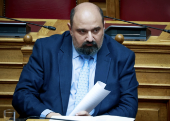 Προανακριτική Τέμπη: Σήμερα αποφασίζεται η απευθείας παραπομπή Τριαντόπουλου στο δικαστικό συμβούλιο – Τι λένε ΝΔ, ΠΑΣΟΚ και ΣΥΡΙΖΑ