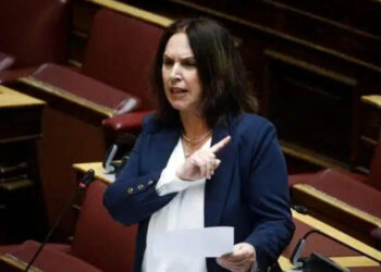 Καλλιόπη Βέττα: Πού την είδατε τη μείωση της ανεργίας κατά 54% στη Δυτική Μακεδονία, κυρία Κεραμέως; – Το ψέμα και η κοροϊδία της κυβέρνησης έχουν κοντά ποδάρια