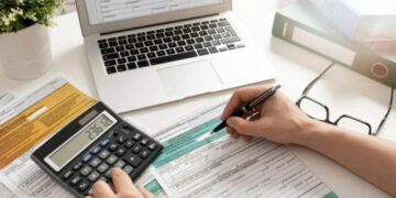 Το καλοκαίρι οι αποφάσεις για τις φοροελαφρύνσεις – Τα πέντε σενάρια που είναι στο τραπέζι