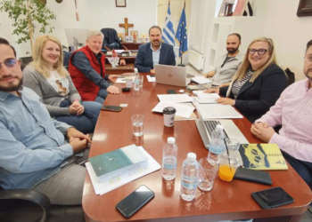 Φλώρινα: Η διοργάνωση Τριήμερου Φεστιβάλ Κινηματογράφου στο επίκεντρο της συνάντησης Β. Γιαννάκη με την Πολυτίμη Φαρμάκη
