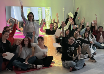 Πτολεμαϊδα: Με ένα τραγούδι γιόρτασαν οι φοιτητές της Εργοθεραπείας την Παγκόσμια Ημέρα Αυτισμού (Βίντεο)