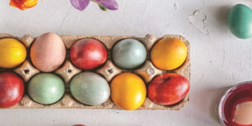 Πώς να βάψουμε τα αυγά με φυσικό τρόπο