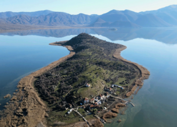 Εντυπωσιακό βίντεο με εναέρια πλάνα από τον Άγιο Αχίλλειο Πρεσπών