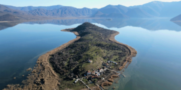Εντυπωσιακό βίντεο με εναέρια πλάνα από τον Άγιο Αχίλλειο Πρεσπών