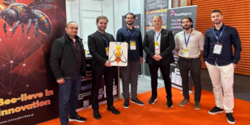 Η start up από την Κοζάνη που στήνει ψηφιακό βοηθό σε κλινική στο Ντουμπάι