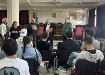 Γερμανοί μαθητές στο Δημαρχείο Εορδαίας με το πρόγραμμα “Πολιτισμός Μνήμης: Πύργοι-Μεσόβουνο-Ερμακιά»