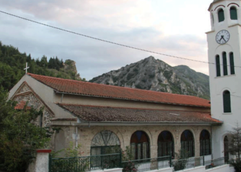 Μεγάλη Εβδομάδα 2025 στον Ιερό Καθεδρικό Ναό της πολιούχου των Σερβίων Αγίας Κυριακής