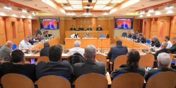 Κάθετη διαφωνία της ΚΕΔΕ με την πρόταση Στουρνάρα για τον ΕΝΦΙΑ