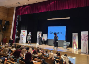 Με επιτυχία η παρουσίαση νέων τάσεων κομμωτικής στην Κοζάνη