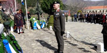 Ο αρχηγός ΓΕΣ Αντιστράτηγος Γ. Κωστίδης στην εκδήλωση μνήμης για το Ολοκαύτωμα της Κλεισούρας