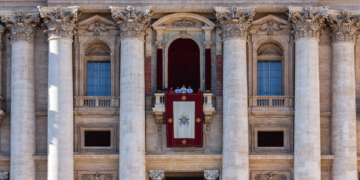 Το ChatGPT προβλέπει τον νέο Πάπα μεταξύ των 135 υποψηφίων