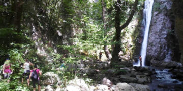 Ορειβατική Λέσχη Εορδαίας: Εξόρμηση προς τα Λουτρά Πόζαρ