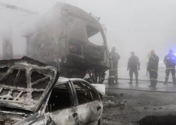 Πώς έγινε η αδιανόητη τραγωδία με 2 νεκρούς στην Εγνατία: ΙΧ έκανε όπισθεν στη λωρίδα e-pass, έπεσαν επάνω του ΙΧ και φορτηγό