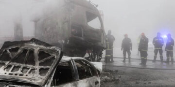 Πώς έγινε η αδιανόητη τραγωδία με 2 νεκρούς στην Εγνατία: ΙΧ έκανε όπισθεν στη λωρίδα e-pass, έπεσαν επάνω του ΙΧ και φορτηγό