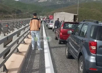 Νέο ατύχημα σε σήραγγα της Εγνατίας Οδού- Δύο τραυματίες(video)