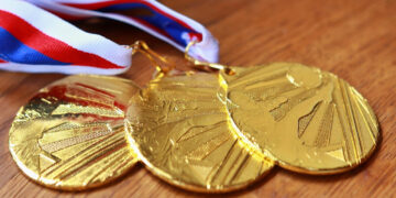 Χρυσά μετάλλια και διακρίσεις για τη Φλώρινα – Μήνυμα στήριξης από τον Δήμαρχο στους αθλητές