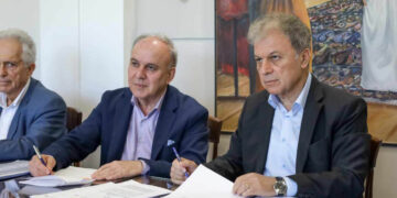 Δύο νέα εκχιονιστικά οχήματα θα προμηθευτεί η Π.Ε. Καστοριάς