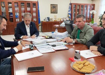 Η Περιφέρεια προμηθεύεται 1950 ποτίστρες και λάστιχα για κτηνοτρόφους