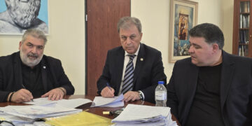 “Έπεσαν” οι υπογραφές: Προχωρά η συντήρηση του δρόμου Πτολεμαΐδας-Αναρράχης