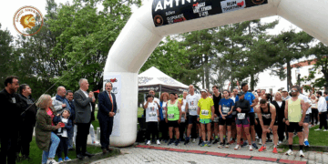 Με εκατοντάδες συμμετοχές από όλη την Ελλάδα ολοκληρώθηκαν ο Ημιμαραθώνιος και οι υπόλοιποι αγώνες στο Αμύνταιο