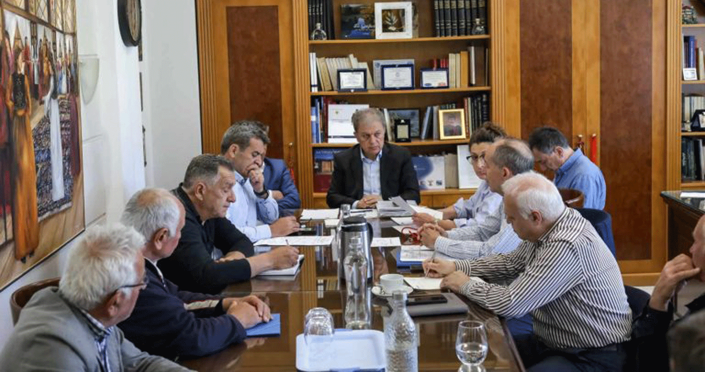 Το αρδευτικό έργο στα χωριά της Καστοριάς στο επίκεντρο της συνάντησης Αμανατίδη με στελέχη της Περιφέρειας στην Καστοριά