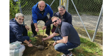 Δεντροφύτευση στο Δημοτικό Σχολείο Καλονερίου – Μικροκάστρου (Φωτογραφίες)