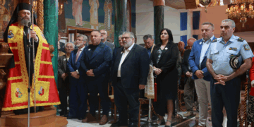 Ο Μητροπολίτης κ. Ειρηναίος στην ανακομιδή των ιερών λειψάνων του Αγίου Νικολάου στην Ολυμπιάδα Εορδαίας (Φωτογραφίες + Βίντεο)