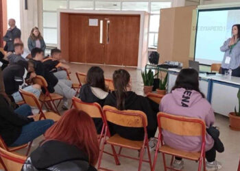 Αμύνταιο: Καθηγητές του Πανεπιστημίου Δυτικής Μακεδονίας στο 1ο ΕΠΑΛ – Βιωματική μάθηση για την ενέργεια και την αγροτική καινοτομία